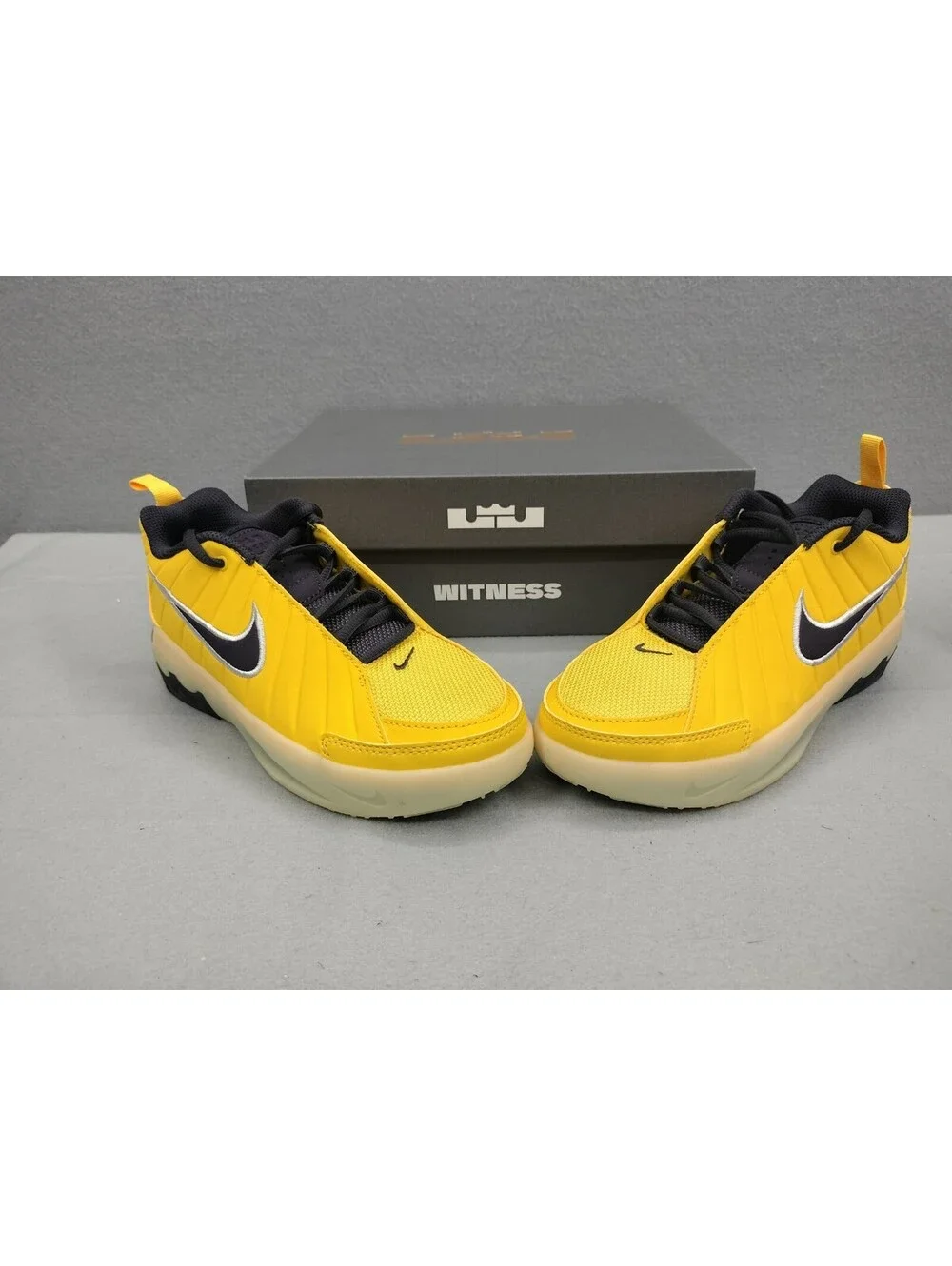 Nike LeBron Witness IX Kids 5Y Amarillo Yellow Purple Basketball HV2271-700 NIB